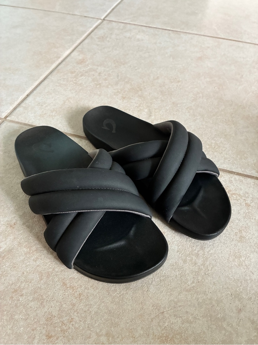 OluKai Black Quilted Cross-Band Slide Sandals